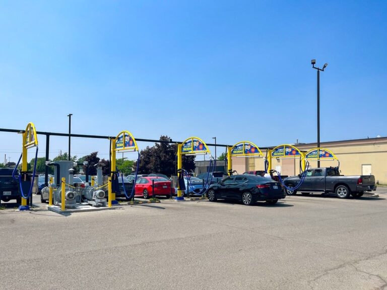 valet_car_wash-location-niagara_falls-hero-07